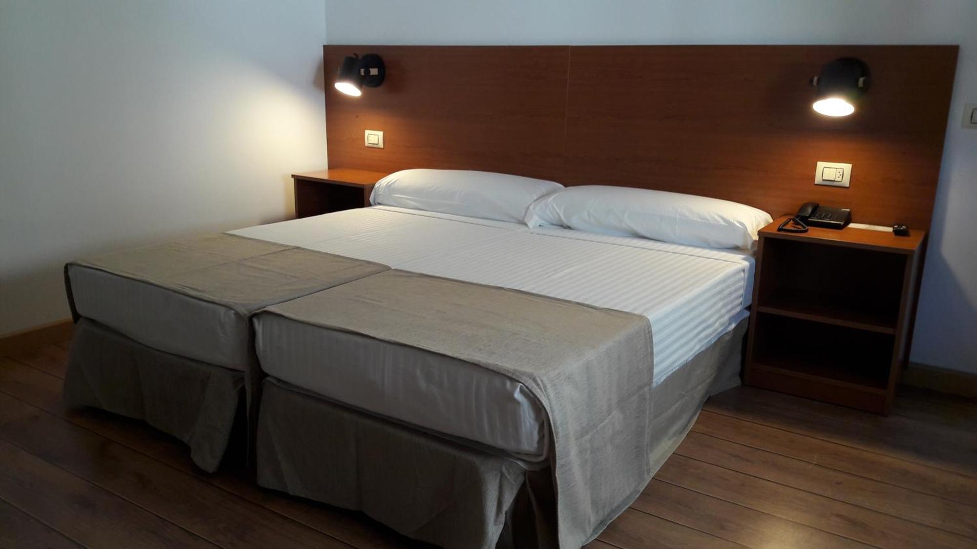 Hotel Torres Tourino سانكسينكسو المظهر الخارجي الصورة