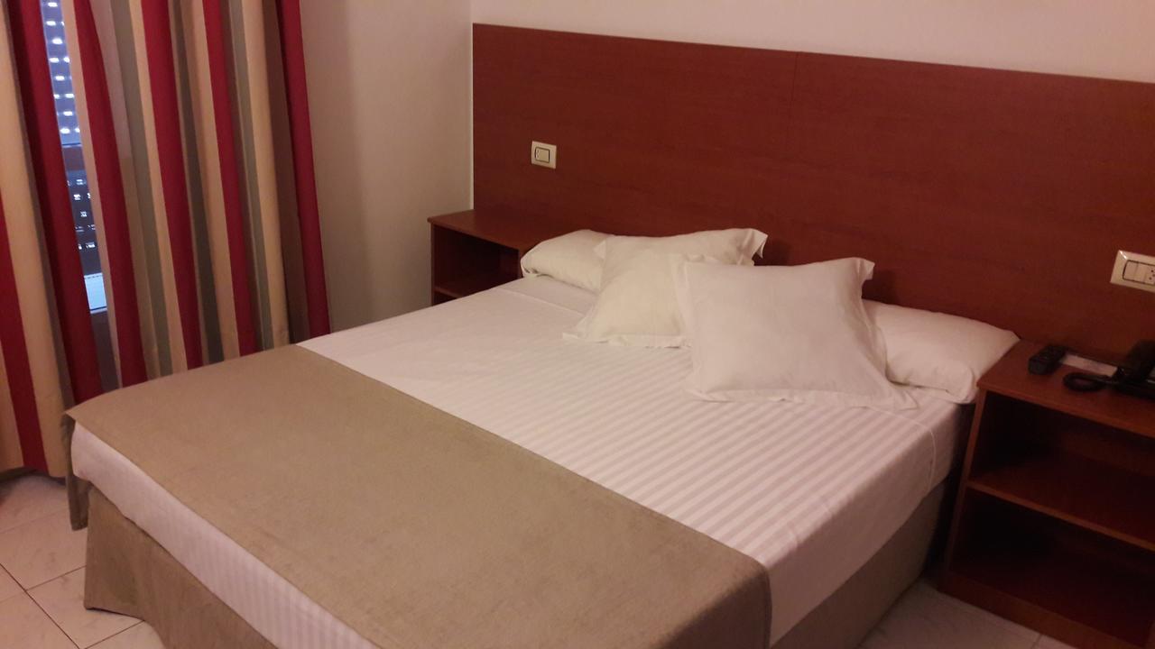 Hotel Torres Tourino سانكسينكسو المظهر الخارجي الصورة